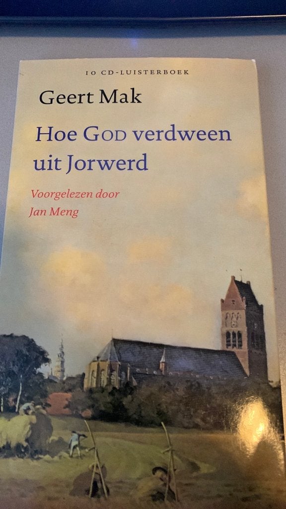 Luisterboek Hoe god verdween uit Jorwerd, Ophalen of Verzenden