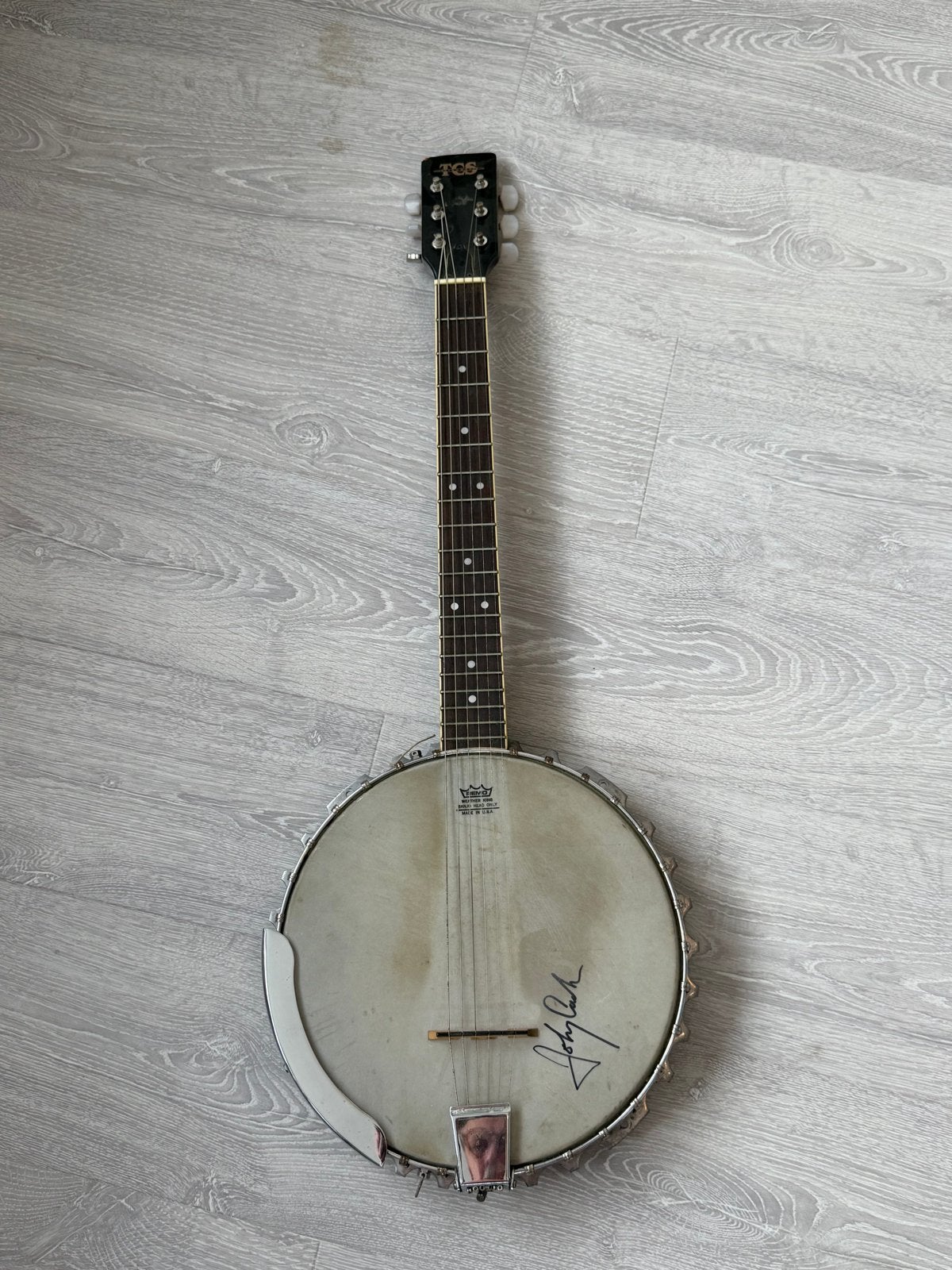 TCS Gitaarbanjo met handtekening Johnny Cash, Muziek en Instrumenten, Snaarinstrumenten | Banjo's, Ophalen of Verzenden, Gebruikt