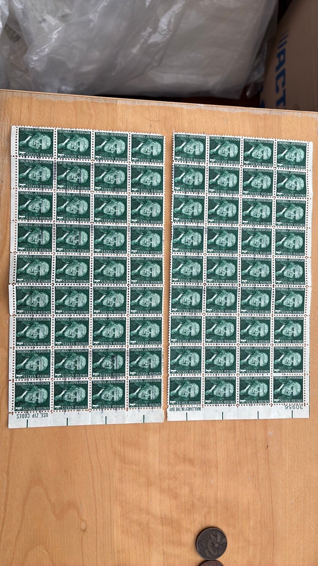 Usa 2 veldelen gestempeld 1 cent Thomas Jefferson, Postzegels en Munten, Postzegels | Amerika, Ophalen of Verzenden, Noord-Amerika