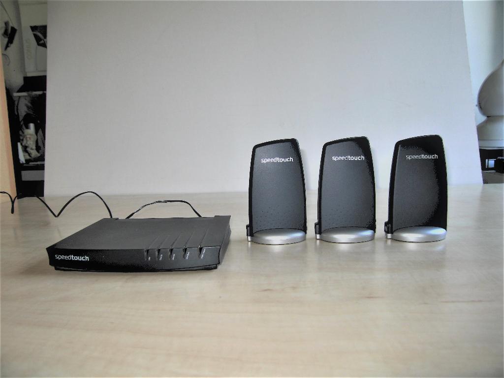 Thomson Speed Touch 550 i met USB adapters, Ophalen of Verzenden, Gebruikt, Thomson Speedtouch