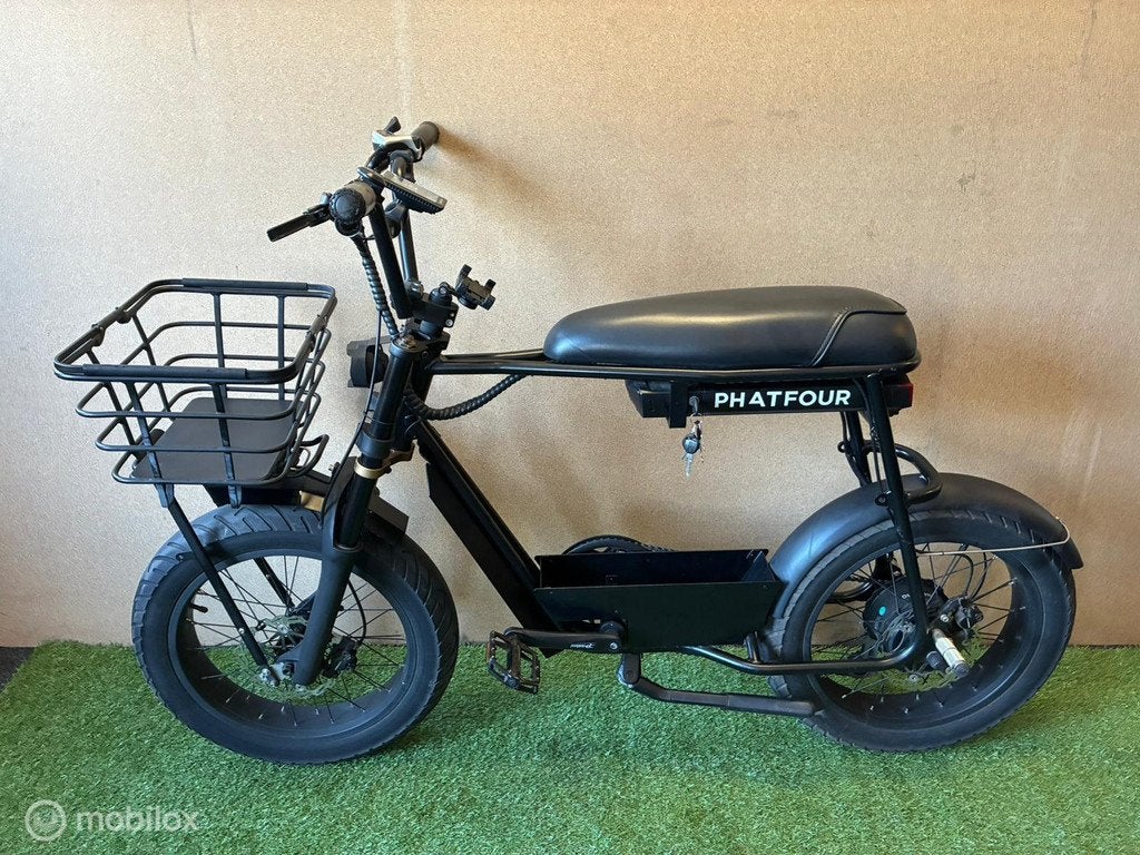 PHATFOUR FLB+2 2023 ELEKTRISCHE FIETS 630WH ACCU 2773 KM, Fietsen en Brommers, Elektrische fietsen, PHATFOUR, PHATFOUR, PHATFOUR