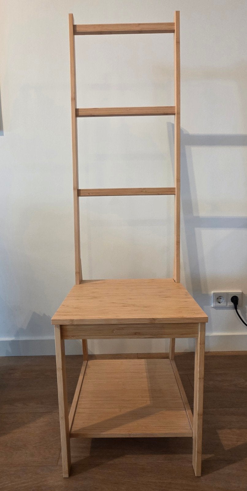 IKEA houten stoel met opbergruimte - ideaal voor kleine ruim, Ophalen, Overige kleuren, Modern, Scandinavisch, Functioneel, Zo goed als nieuw