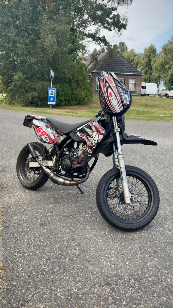 Sherco schakelbrommer 80cc roze top performance, Fietsen en Brommers, Ophalen, Gebruikt