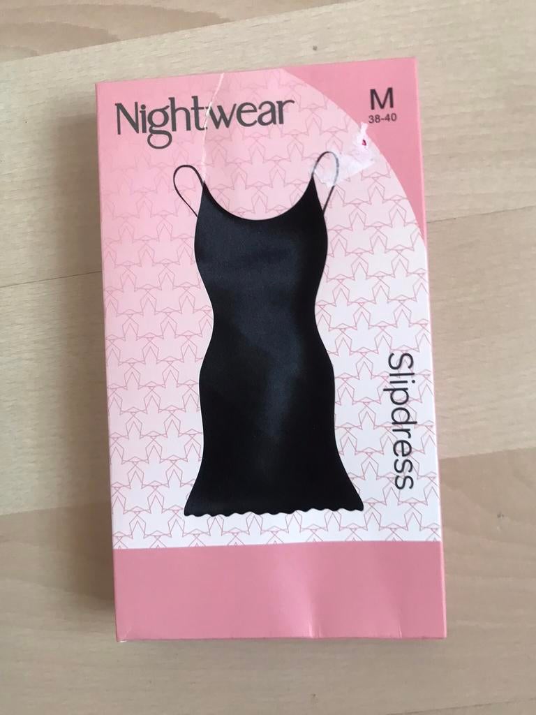 Nieuw in doosjes: 2 Slipdresses maat M/1 zwarte+1Animalprint, Kleding | Dames, Ondergoed en Lingerie, Ophalen of Verzenden, Overige kleuren