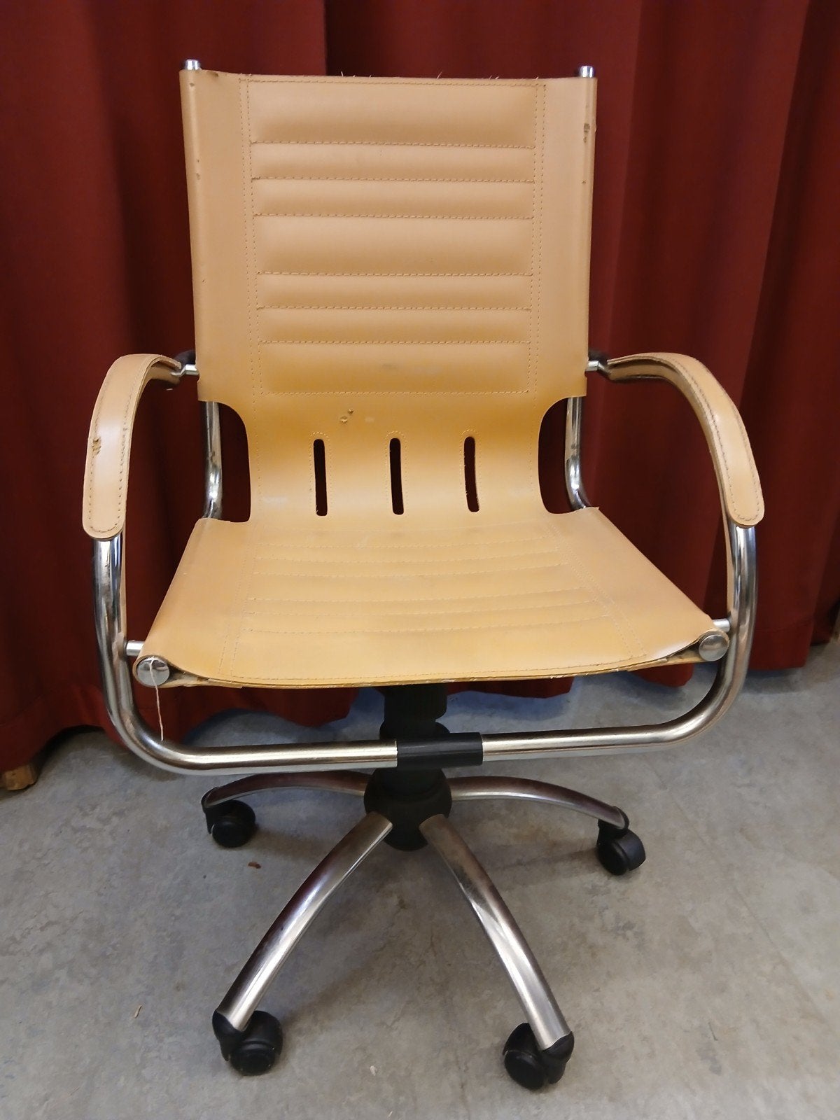 Bureaustoel, 5 poots, cognac bekleding, Ophalen, Gebruikt, Bruin, Bureaustoel