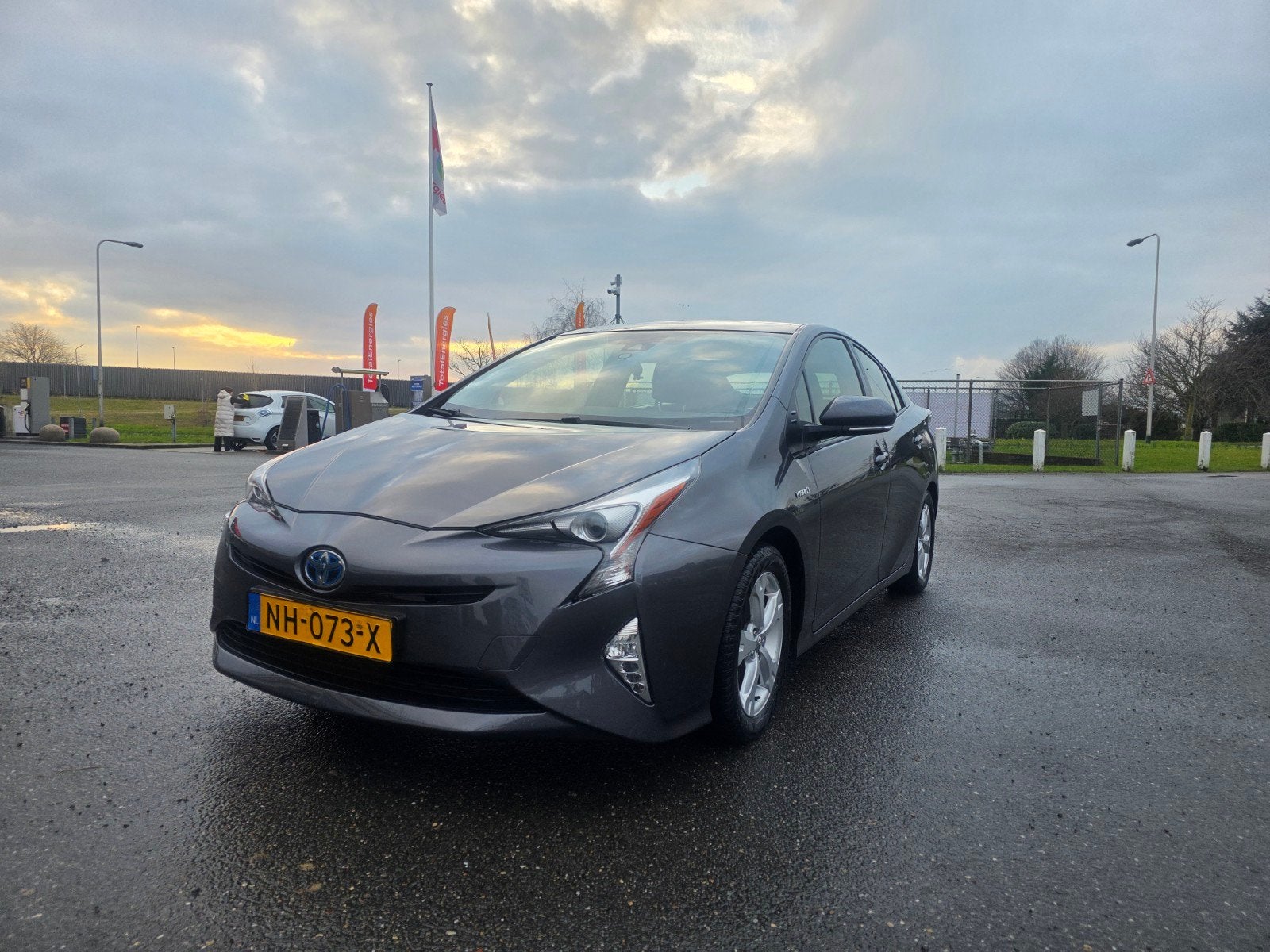 Toyota Prius, Auto's, 725 kg, 1350 kg, Prius, 725 kg