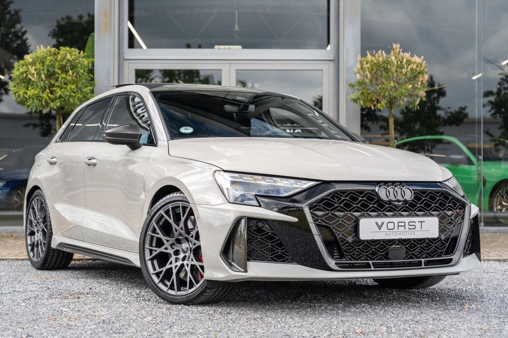 Audi RS 3 2.5 TFSI quattro Pano Sonos Carbon Schaalstoelen, Automaat, Gebruikt, RS3, Bedrijf