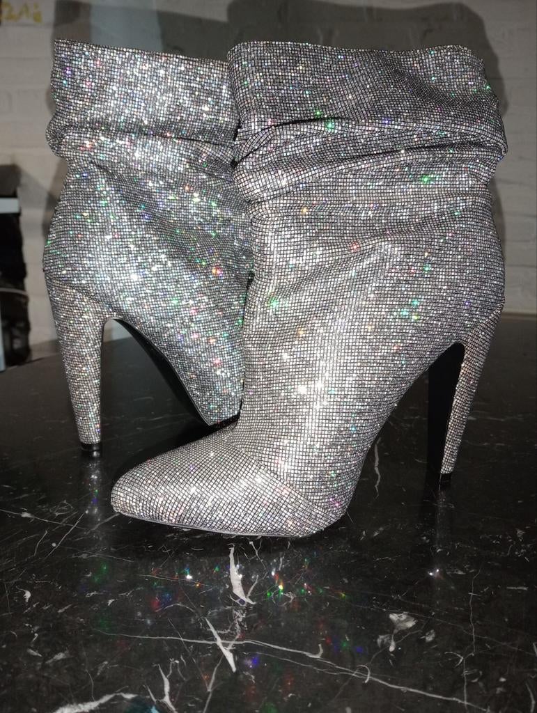 Steve Madden glitter laarzen maat 38, Kleding | Dames, Schoenen, Ophalen of Verzenden, Zo goed als nieuw, Zwart, Hoge laarzen