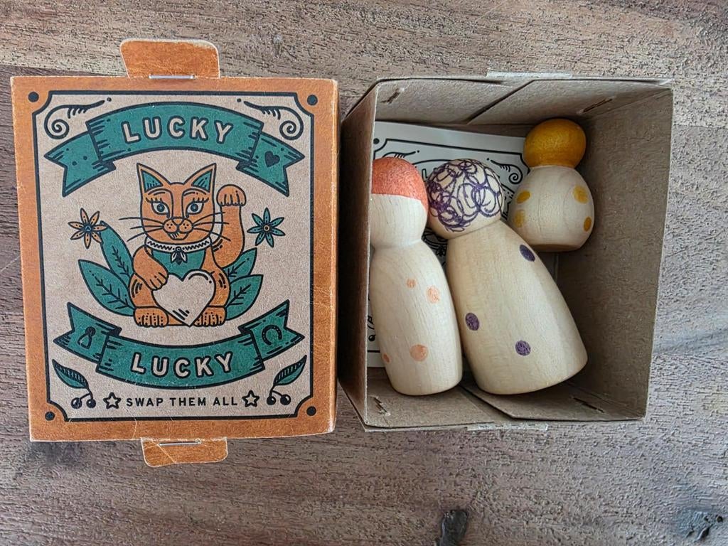 Lucky kat gelukspoppetjes set, Ophalen of Verzenden, Gebruikt