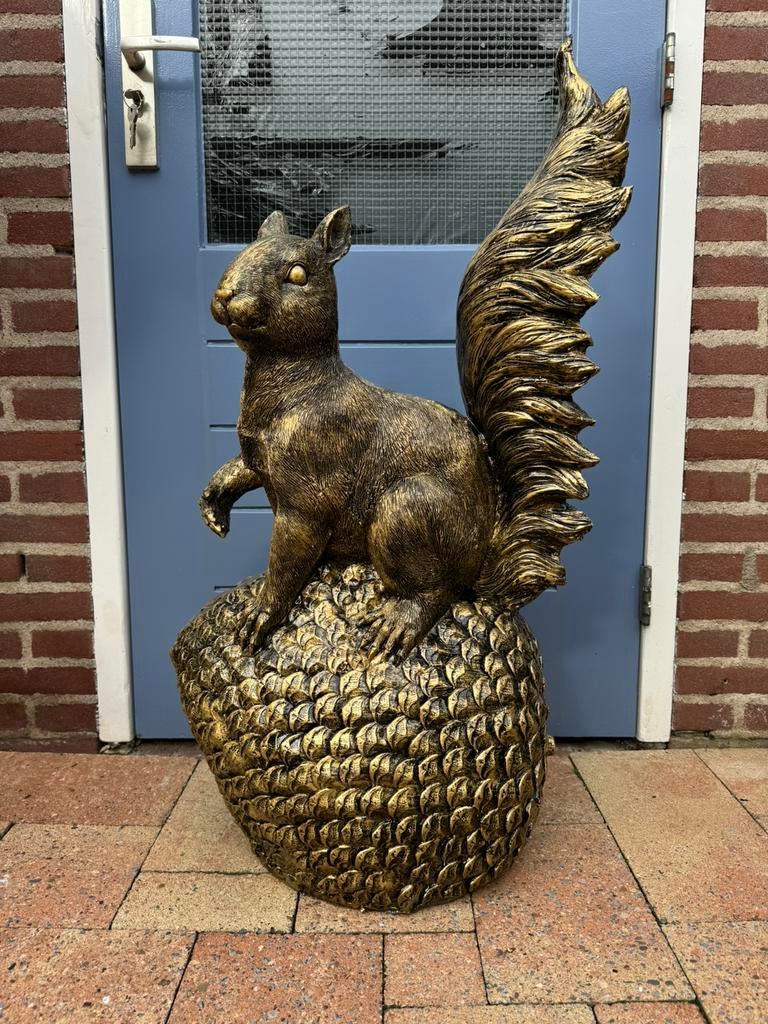 eekhoorn (groot model), Ophalen, Woondecoratie eindhoven, Nieuw, Woondecoratie eindhoven