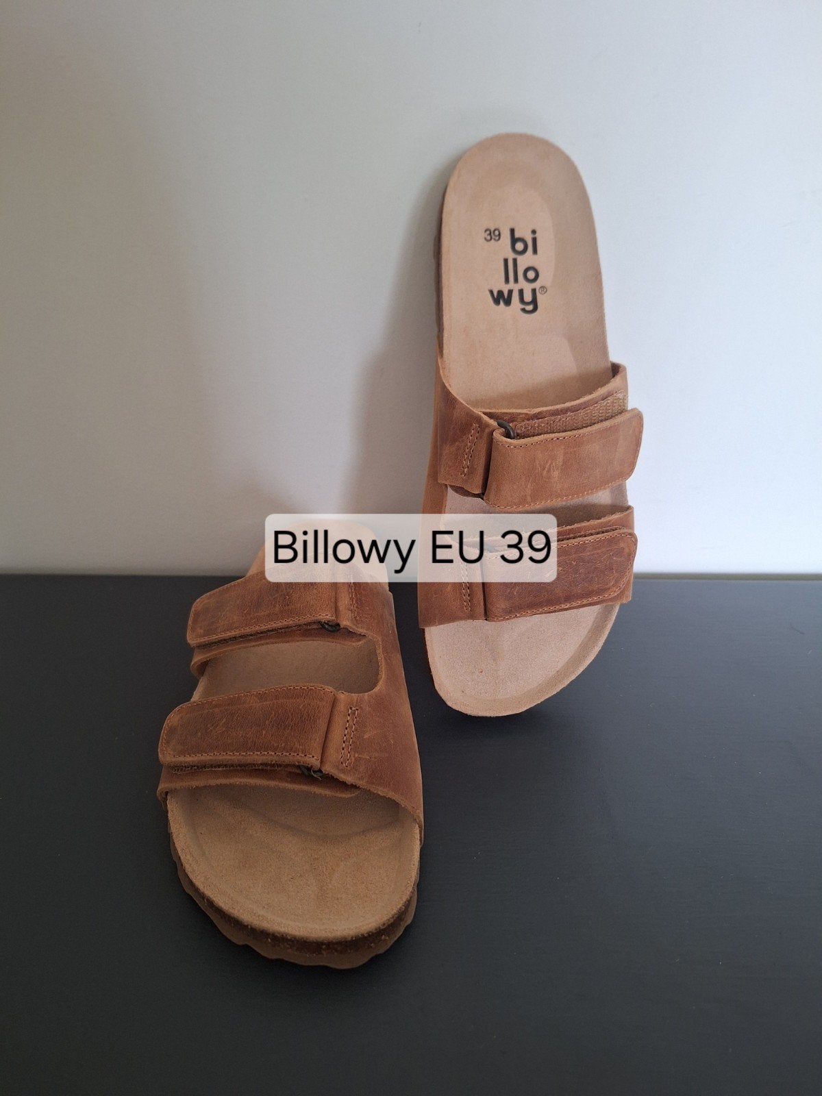 Billowy bruine leren slippers met 2 verstelbare banden 39, Slippers, Bruin, Billowy, Nieuw