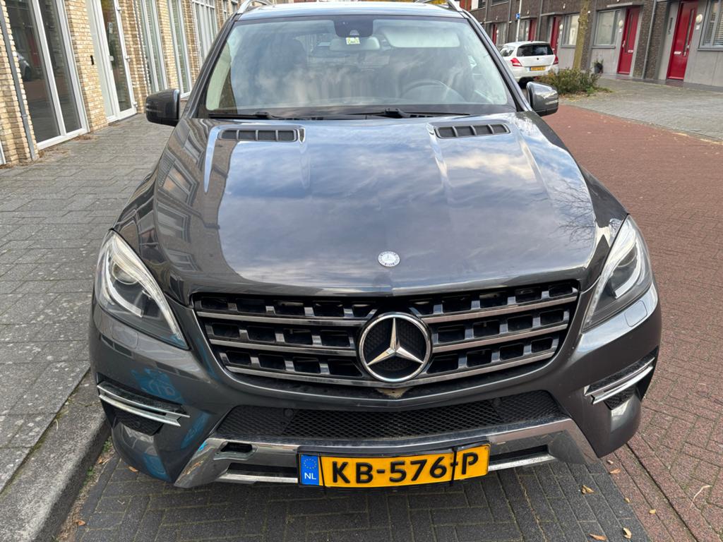 Mercedes-Benz M-Klasse Ml350 Bluetec 4MATIC 2014 Grijs, Auto's, Mercedes-Benz, Automaat, 258 pk, 255 €/maand, 2987 cc