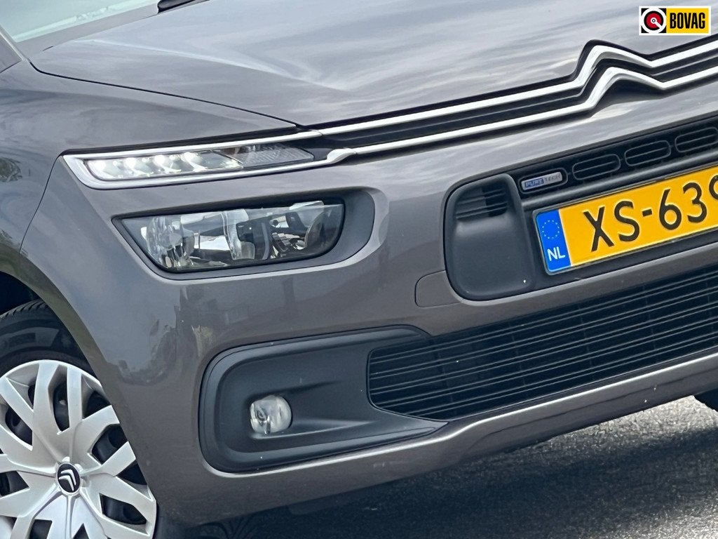 Citroen C4 Picasso 1.2 PureTech Selection-Gris Platinium-Car, Voorwielaandrijving, Stof, Gebruikt, Euro 6