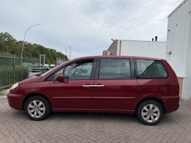 Citroen C8 2.2-16V Ligne Ambiance Luxe, Auto's, Citroën, Voorwielaandrijving, Stof, Gebruikt, 4 cilinders