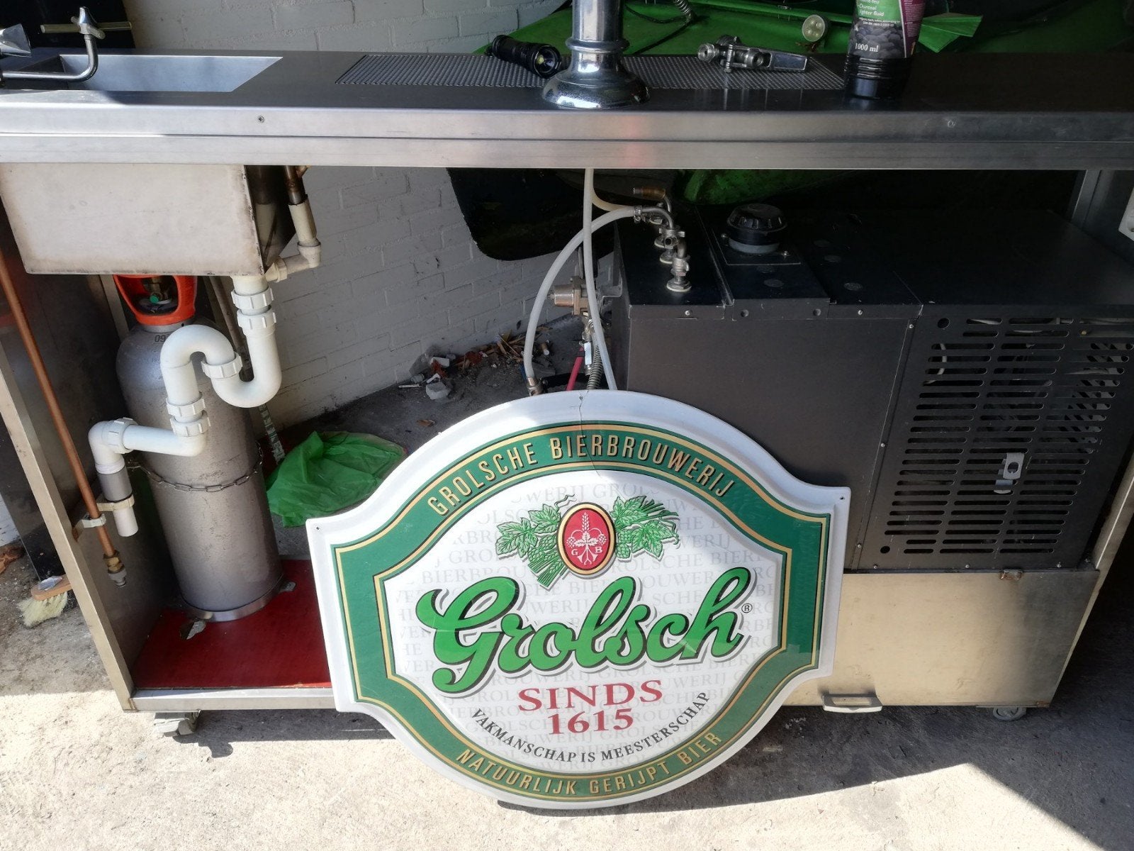 Bier tap bar, Ophalen