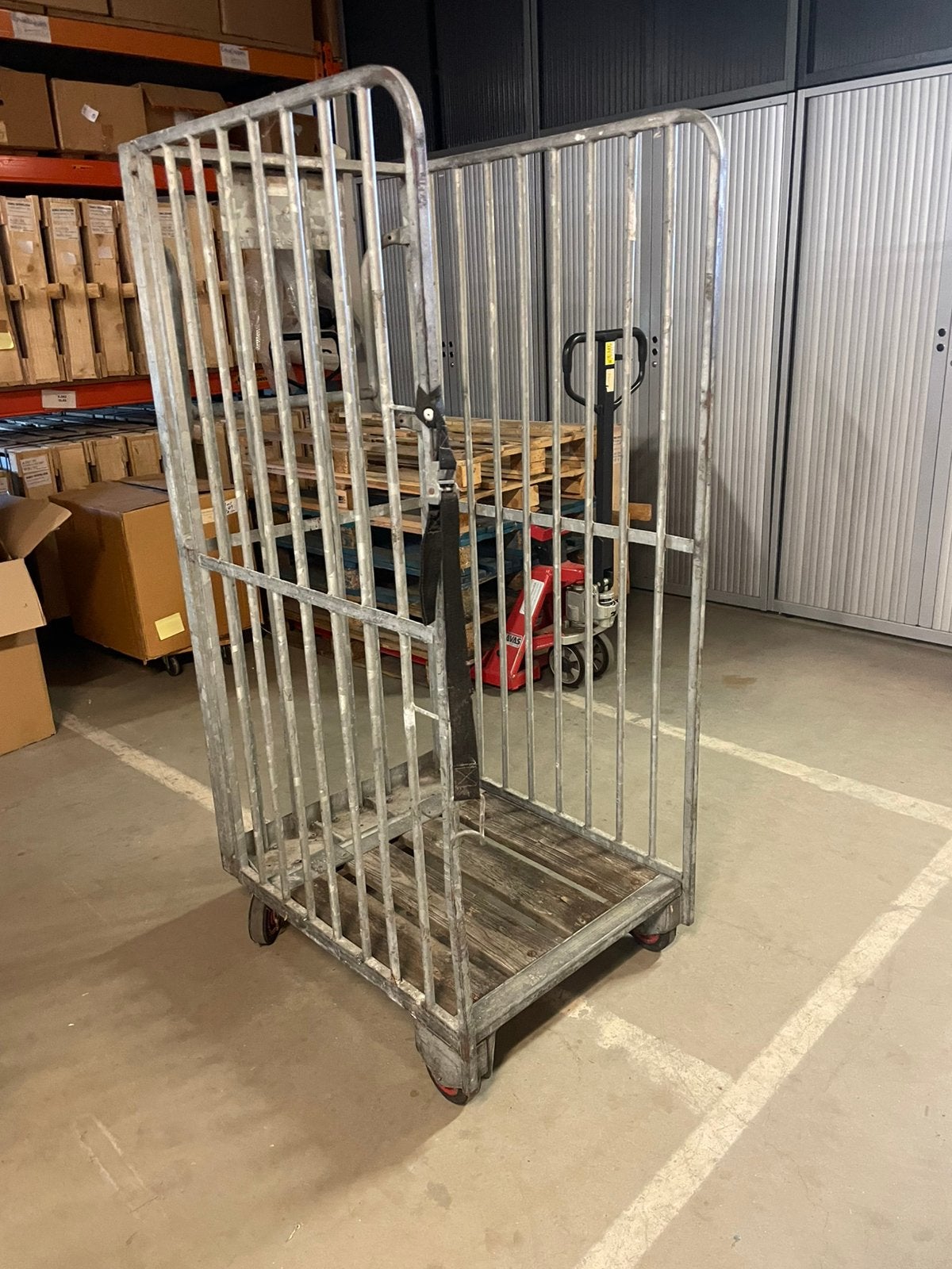 Rol container, 100 liter of meer, Ophalen, Zo goed als nieuw, Transportkar