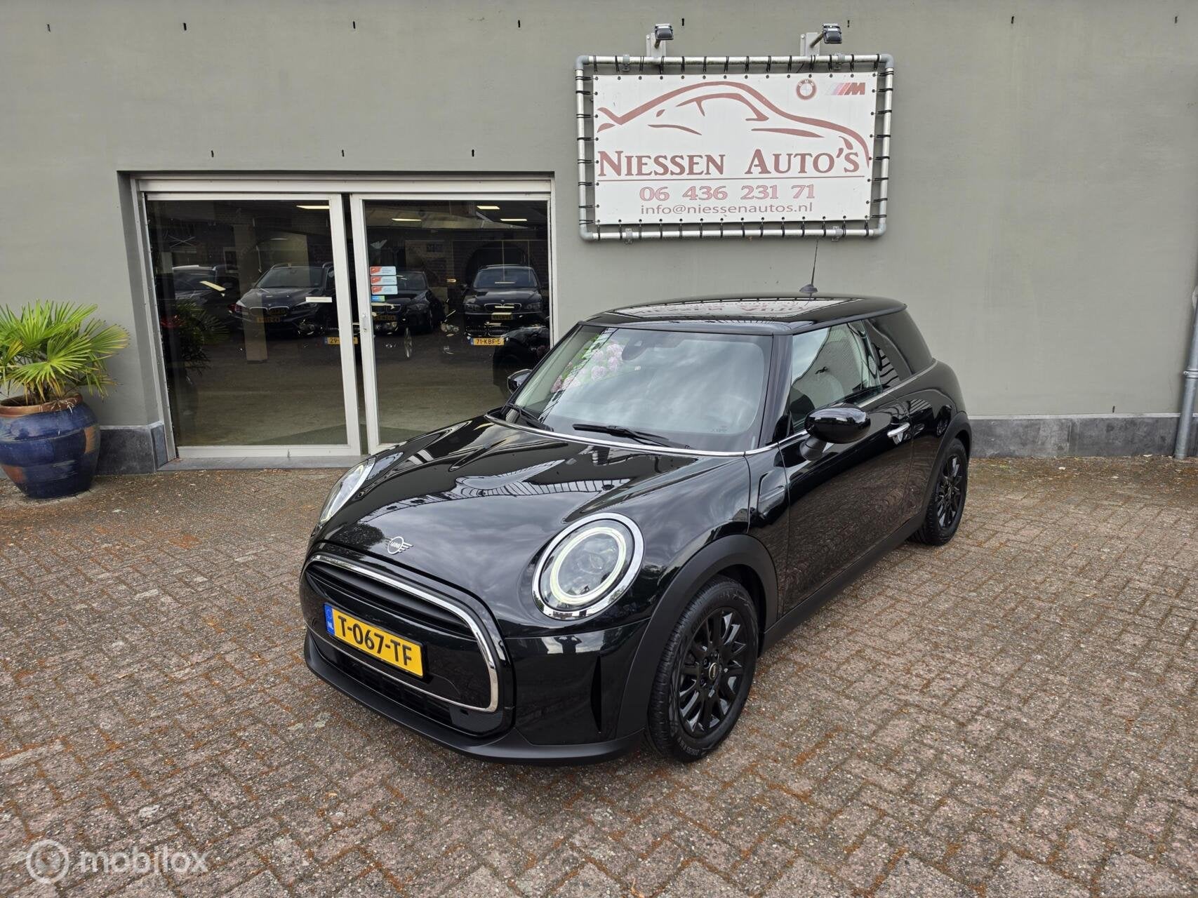 Mini Mini 1.5 Cooper Classic Camera/Sport stoelen/Navi/NAP, 136 pk, 4 stoelen, Leder en Stof, Origineel Nederlands