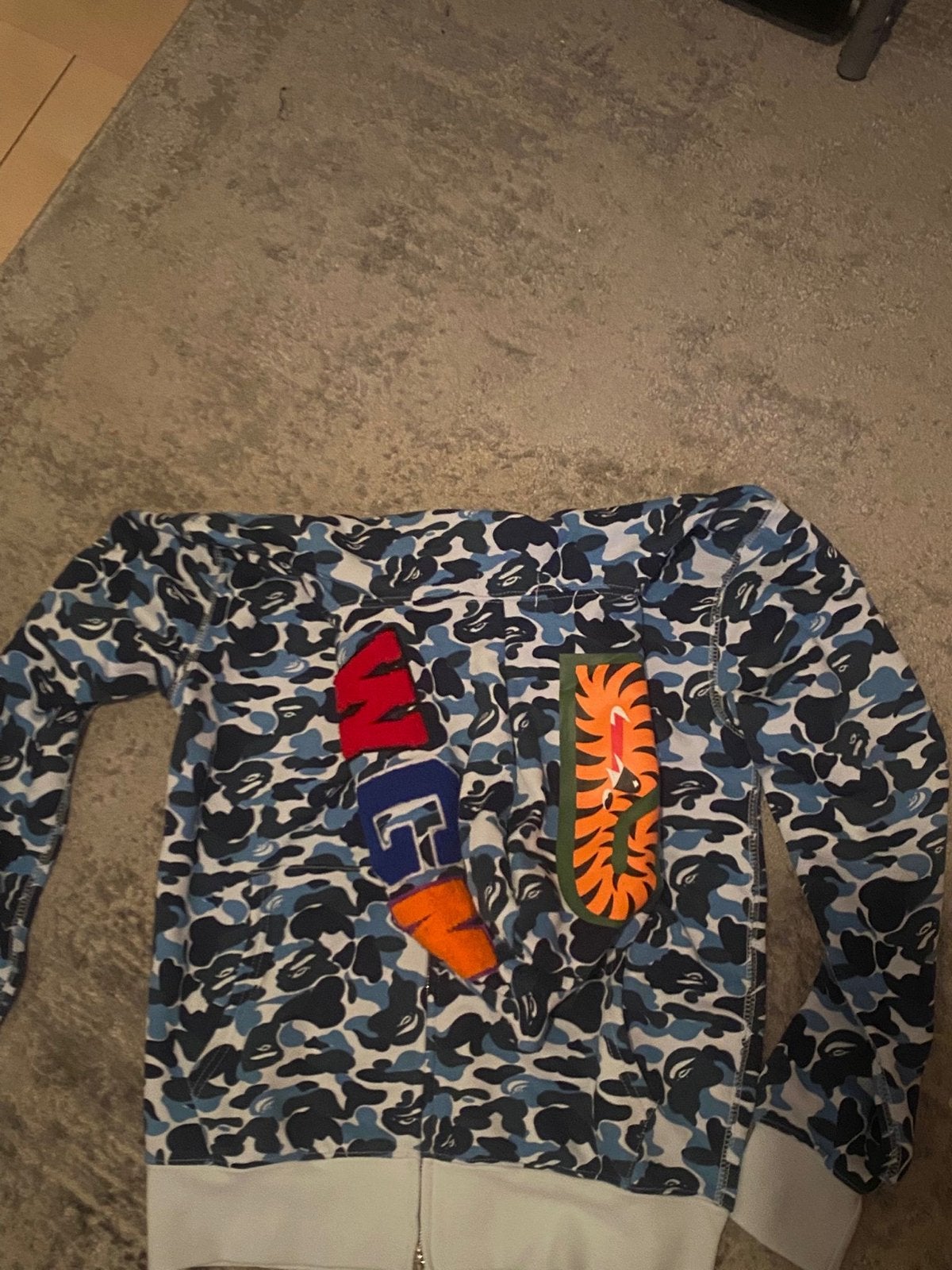 BAPE Shark Hoodie Blauw Camo - Zo goed als nieuw, Ophalen of Verzenden, Nieuw, Maat 48/50 (M), Blauw