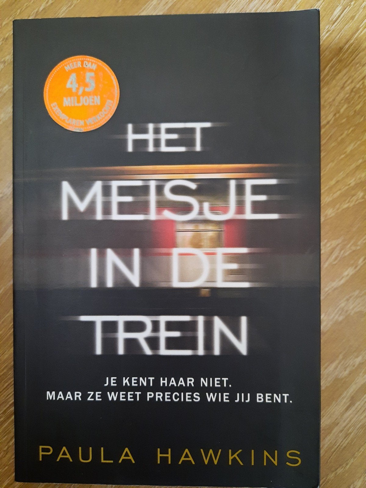 Paula Hawkins - HET MEISJE IN DE TREIN, Boeken, Thrillers, Zo goed als nieuw, Ophalen of Verzenden