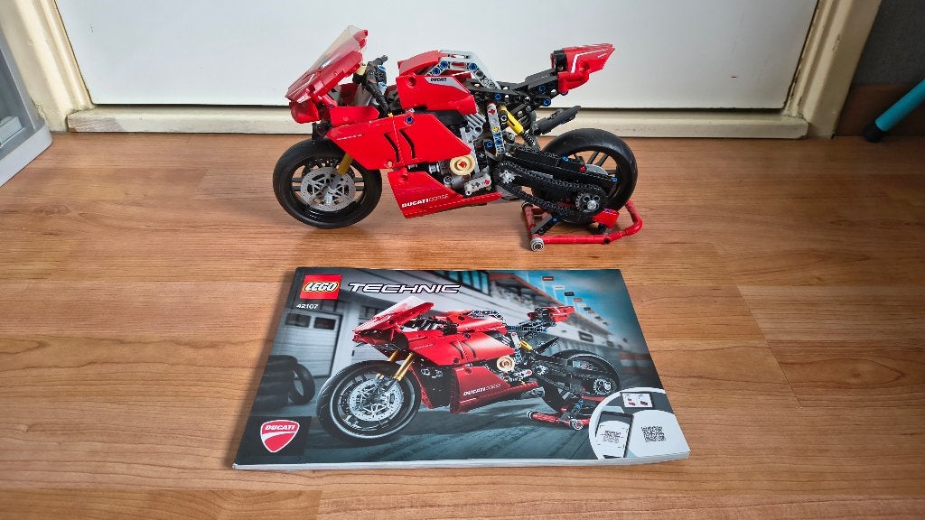 Lego Technic ducati, Ophalen, Lego, Compleet, Zo goed als nieuw