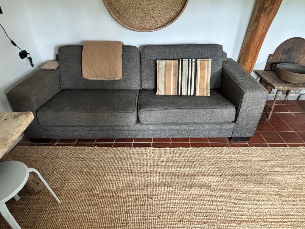 Gratis bank, gebruikt, leuningen vies maar schoon te maken, Ophalen, 250 tot 300 cm, Gebruikt, 100 tot 125 cm
