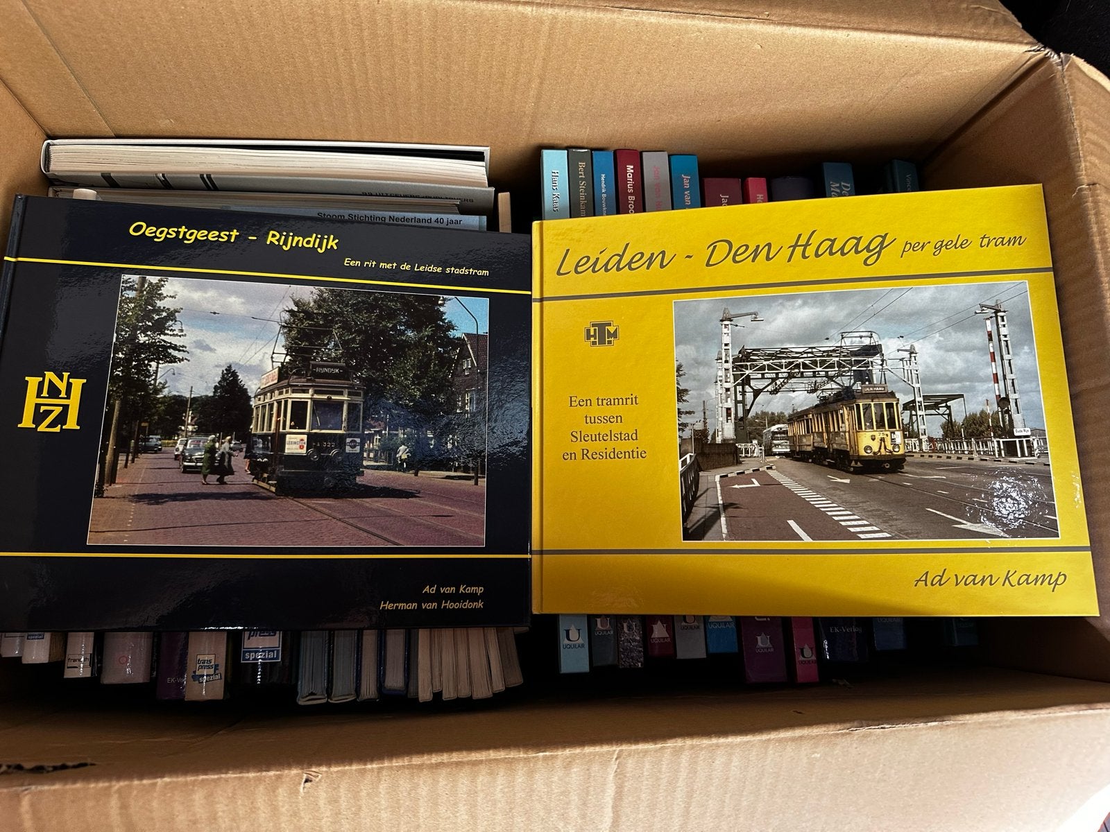 Uitgebreide collectie treinen en trams boeken/DVD's, Boeken, Ophalen of Verzenden, Gelezen, Trein