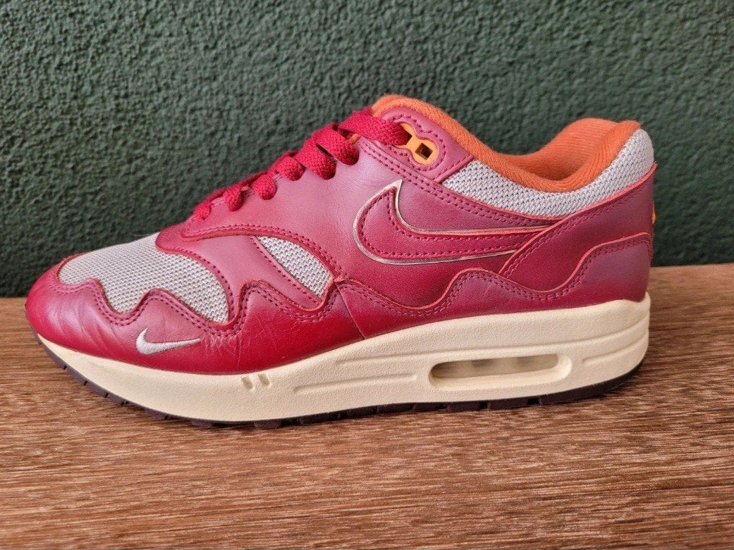 Nike Air Max 1 x Patta 'Rush Maroon' (DO9549-001) - Maat 42, Kleding | Heren, Schoenen, Ophalen of Verzenden, Zo goed als nieuw