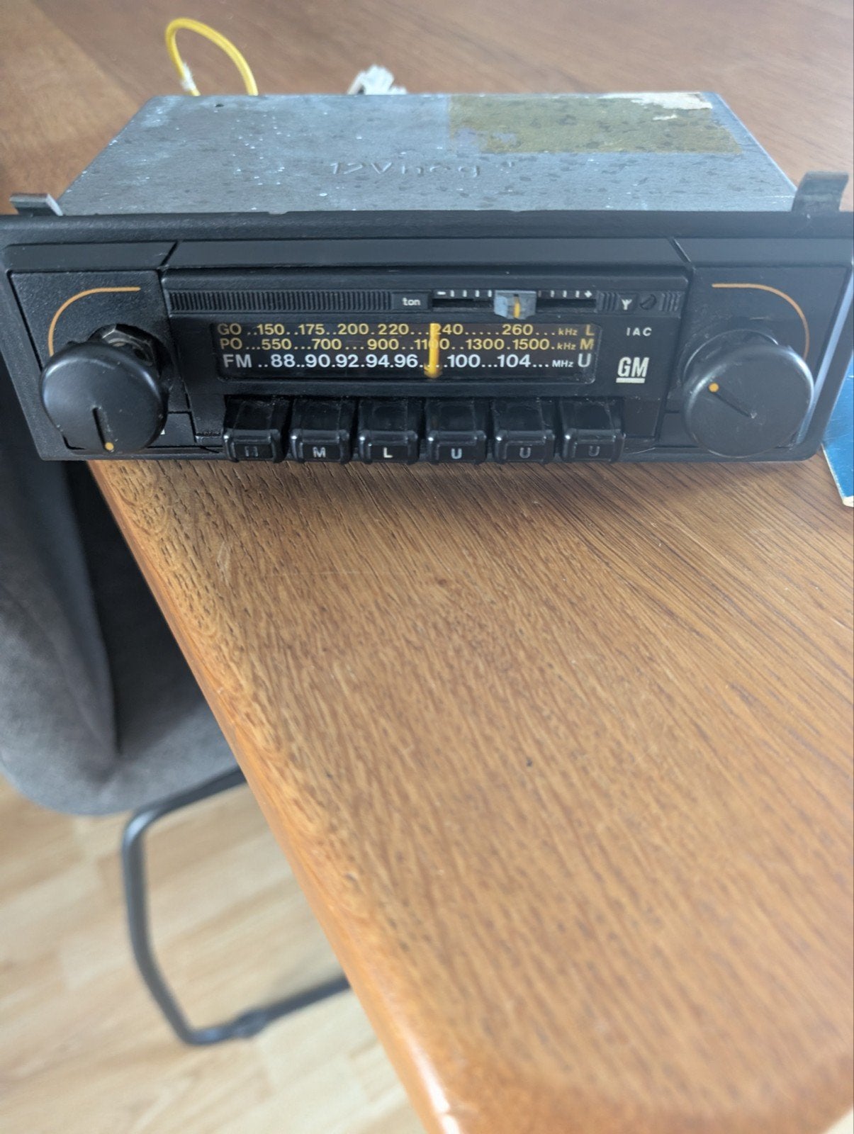 GM autoradio met handleiding - Vintage, Auto diversen, Ophalen of Verzenden, Gebruikt