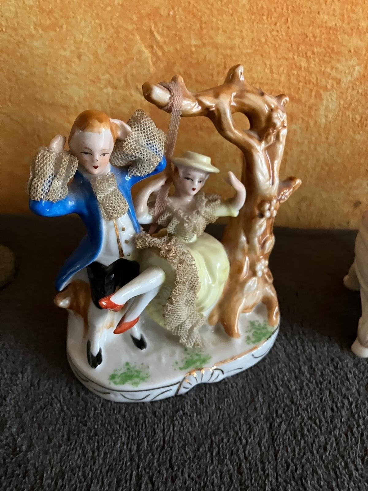 porseleinen beeldjes, Ophalen, Zo goed als nieuw