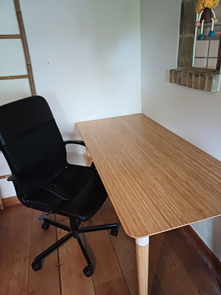 ANFALLARE / HILVER ikea bureau, Ophalen, Zo goed als nieuw, IKEA