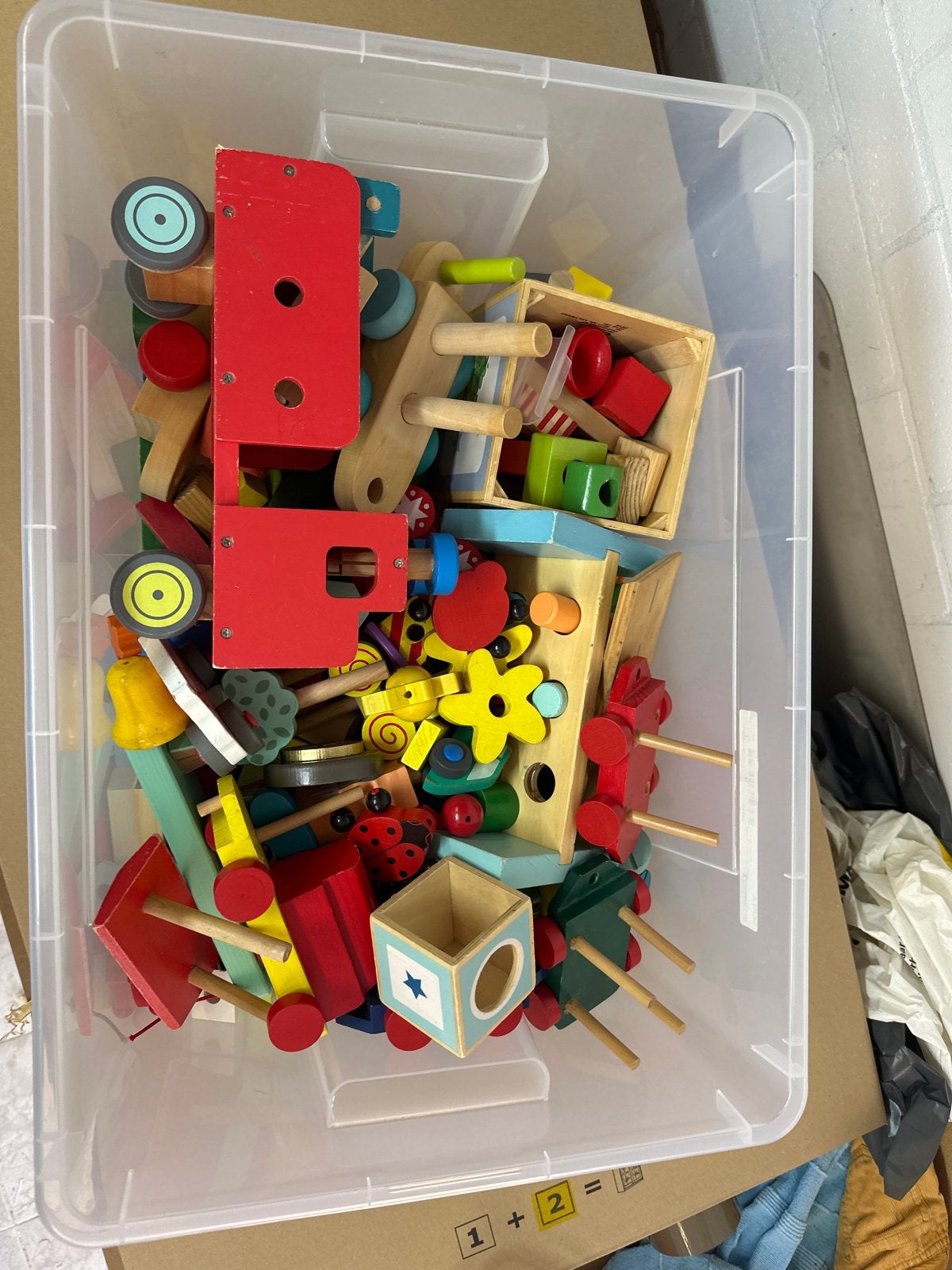 Grote doos met divers houten speelgoed, Ophalen of Verzenden, Gebruikt, Overige typen