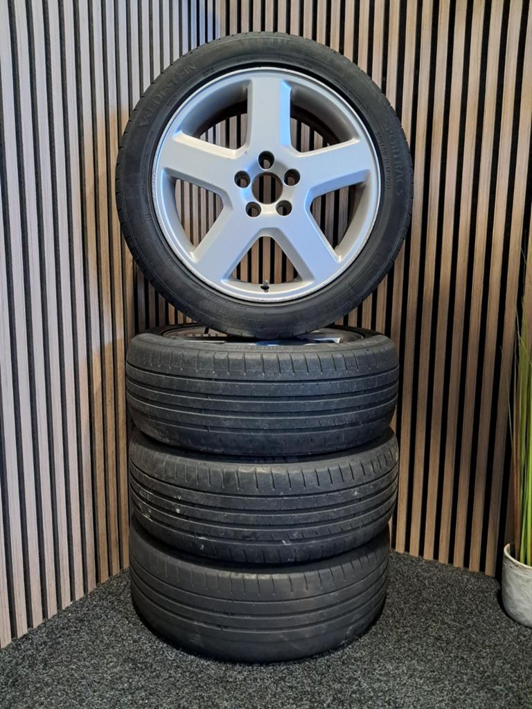 17 inch Volvo Clava Velgenset / Past op: Zie advertentie, Ophalen, Gebruikt, Banden en Velgen, 17 inch