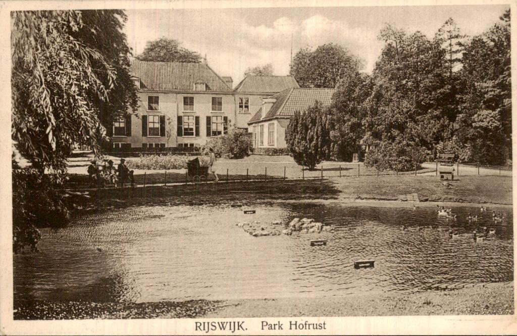 Rijswijk - Park - Hofrust, Ophalen of Verzenden, 1920 tot 1940, Gelopen, Zuid-Holland
