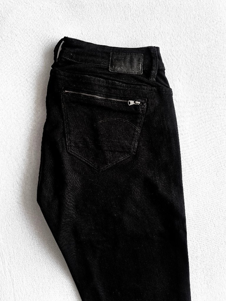 Mooie zwarte  G star spijkerbroek W 30- L34 ZGAN, Zwart, W32 (confectie 46) of kleiner, Ophalen of Verzenden, Zo goed als nieuw