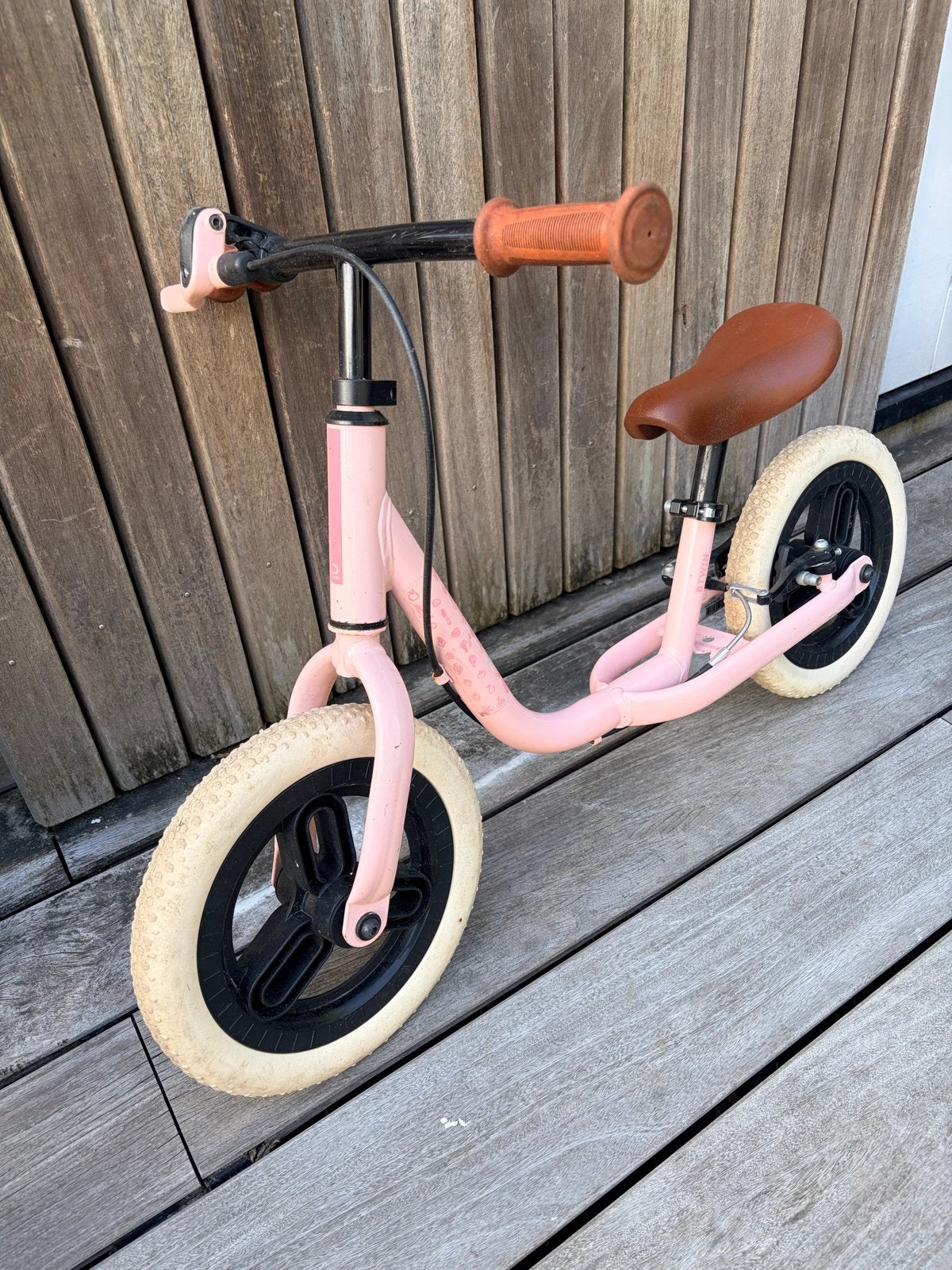 B'Twin Runride 500 10 inch loopfiets roze, Kinderen en Baby's, Ophalen, Gebruikt, Loopfiets