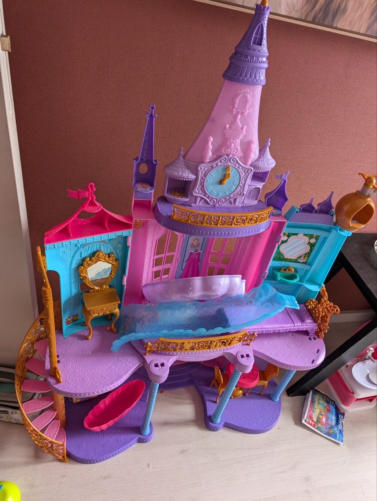 disney princessen Droomkasteel - Groot en Compleet Speelset, Kinderen en Baby's, Speelgoed | Poppen, Ophalen, Zo goed als nieuw