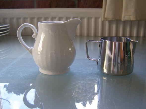 2 Melkkannetjes, Ophalen of Verzenden