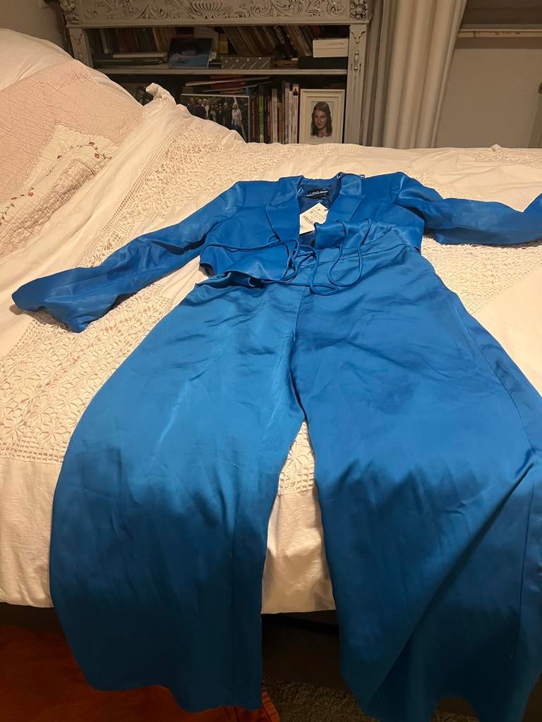 Supermooi broekpak mt 36, Blauw, Ophalen of Verzenden, Zo goed als nieuw, Maat 36 (S)