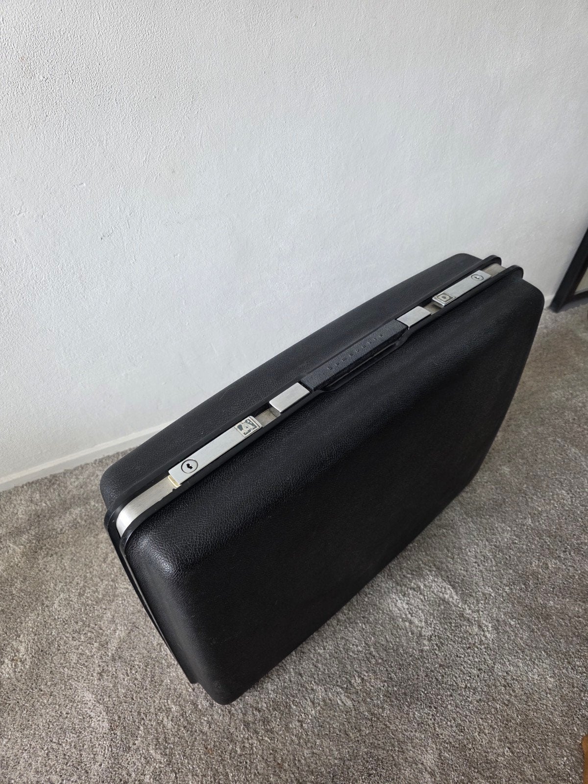 Zwsrte Vintage Samsonite koffer, Ophalen, Zo goed als nieuw, Hard kunststof