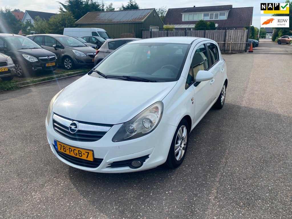 Opel Corsa 1.3 CDTi EcoFlex S/S '111' Edition, Auto's, Opel, Voorwielaandrijving, Euro 5, 28 km/l, Gebruikt