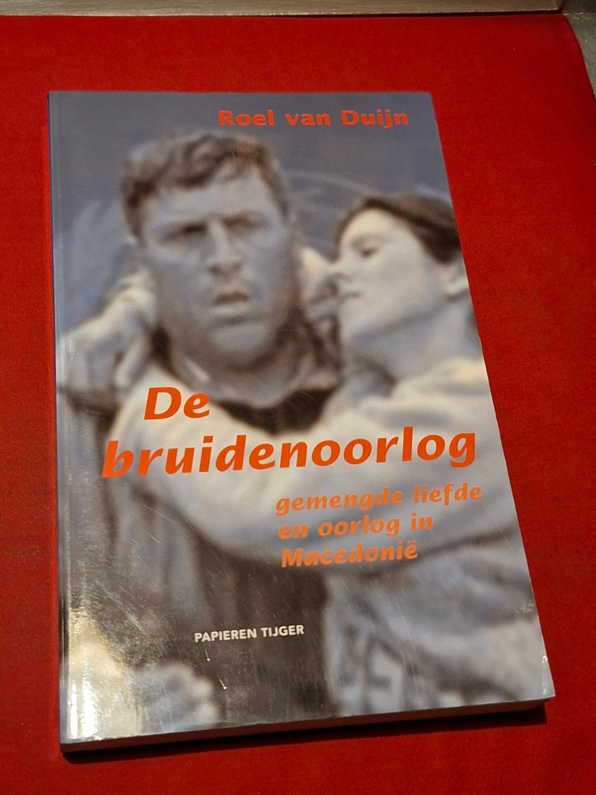 GESIGNEERD De bruidenoorlog. Roel van Duijn. 2003, Ophalen of Verzenden, Zo goed als nieuw