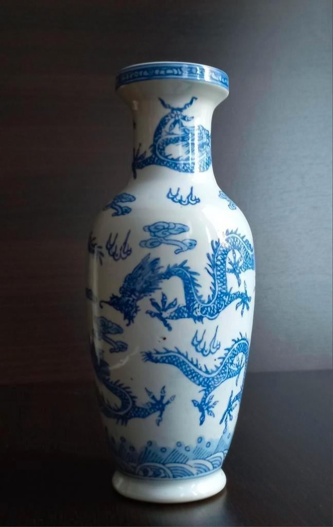 blauwe en witte Chinese vaas, versierd met prachtige details, Ophalen of Verzenden