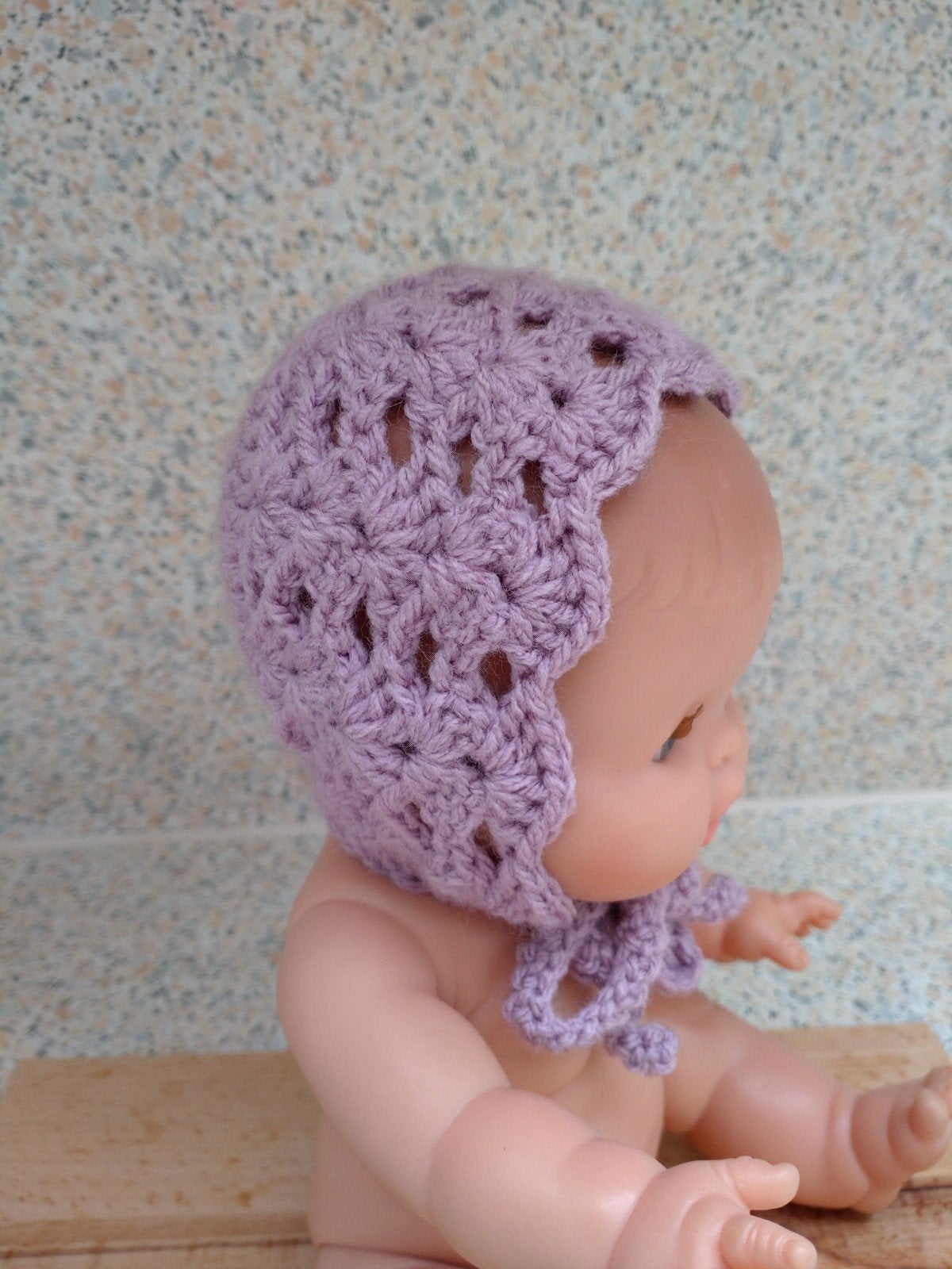 Lila bonnet mutsje voor Paola Reina Gordi pop, Ophalen of Verzenden, Nieuw, Babypop
