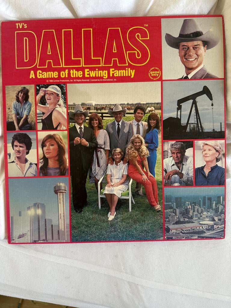 TV's Dallas: A Game of the Ewing Family Bordspel, Drie of vier spelers, Ophalen of Verzenden, Zo goed als nieuw