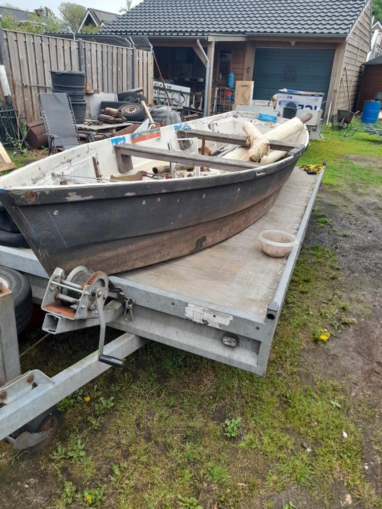 Polyester  boot 4 meter moet gerepareerd  worden, Ophalen of Verzenden, Gebruikt, Overige typen, Motorboot