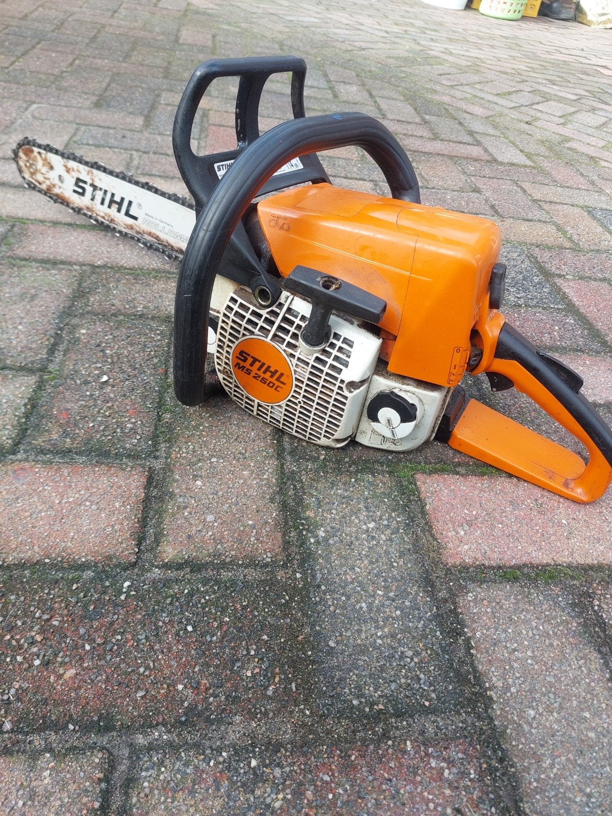 Stihl Kettingzaag MS 250C - Krachtige en Betrouwbaar, Doe-het-zelf en Verbouw, Ophalen of Verzenden, Gebruikt, Kettingzaag, Stihl