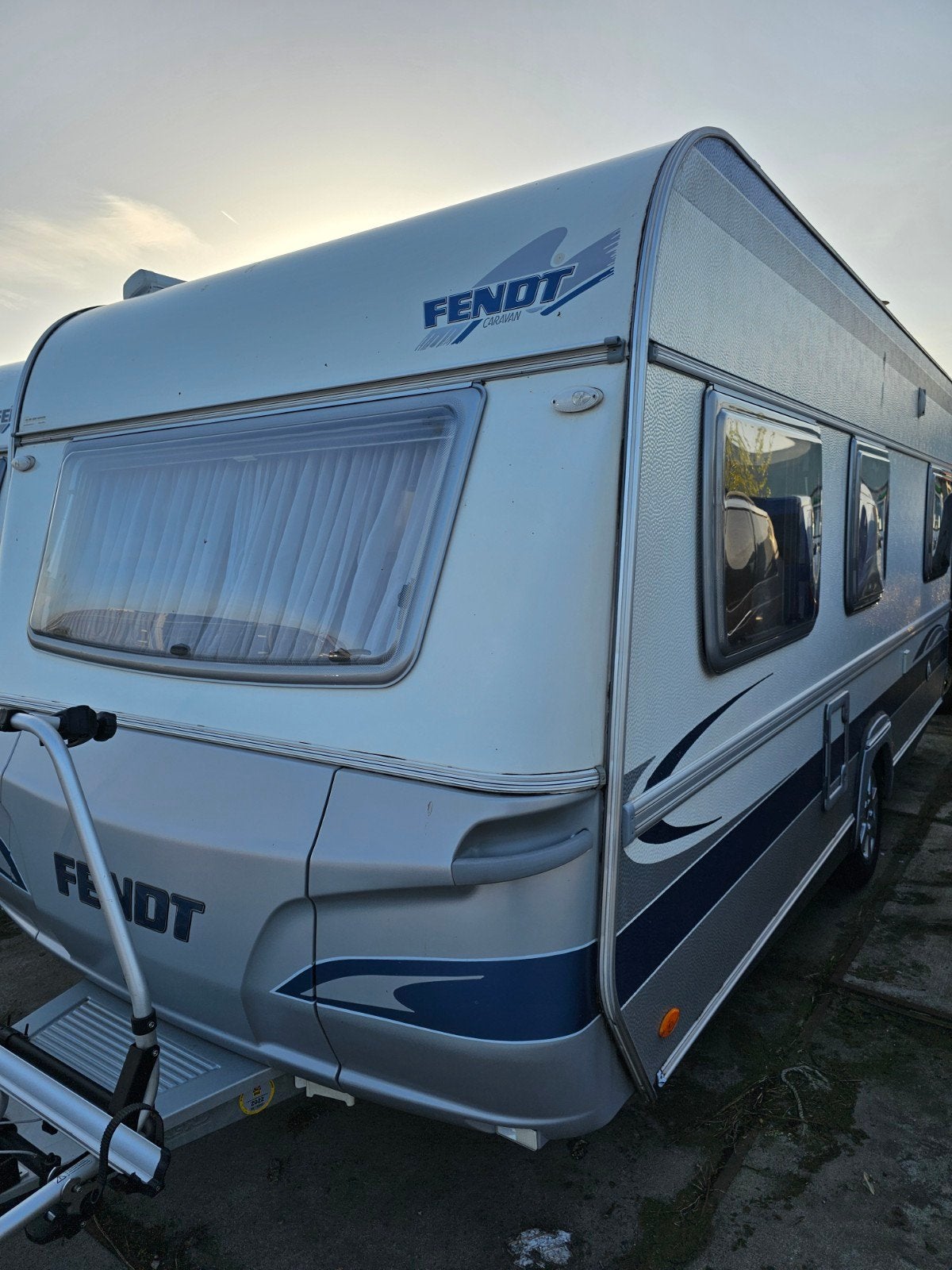 Fendt 470 Rondzit Caravan - Comfortabel en Compleet, Rondzit, Particulier, Fendt, Dwarsbed