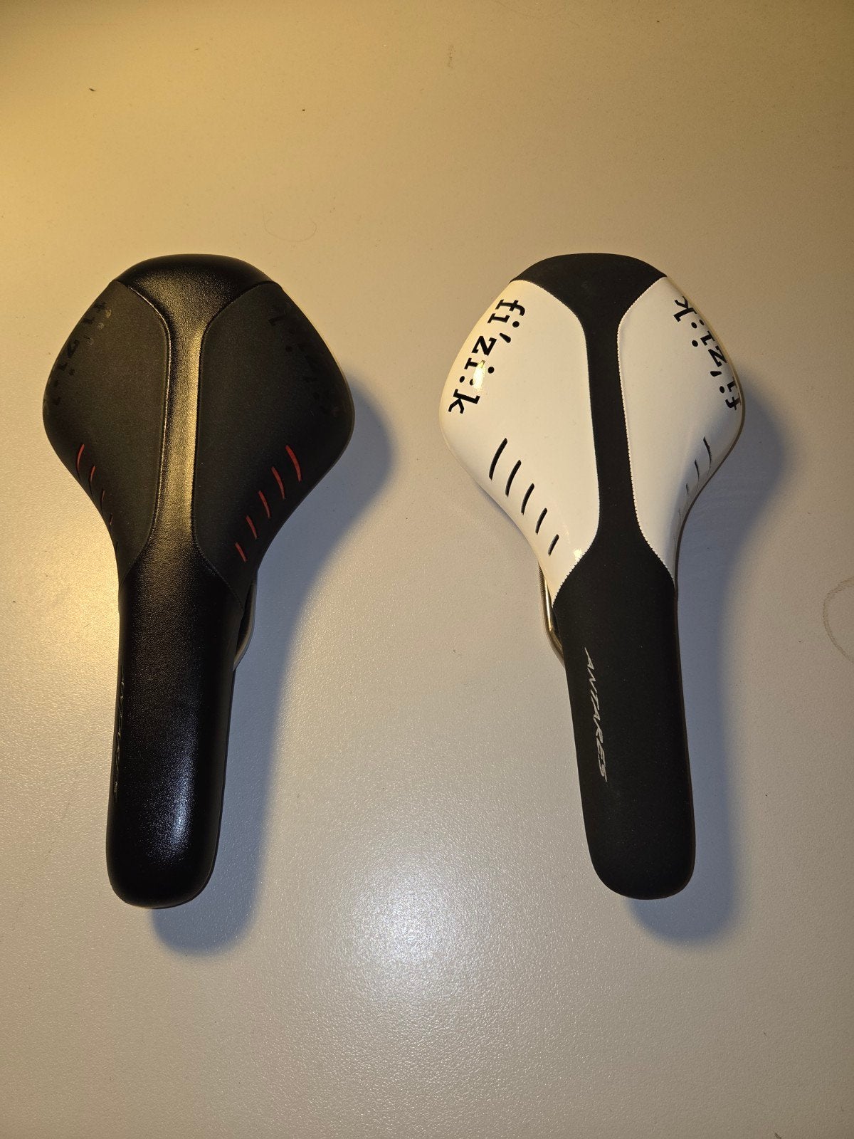 Fizik Antares zadels, Fietsen en Brommers, Ophalen of Verzenden, Zadel