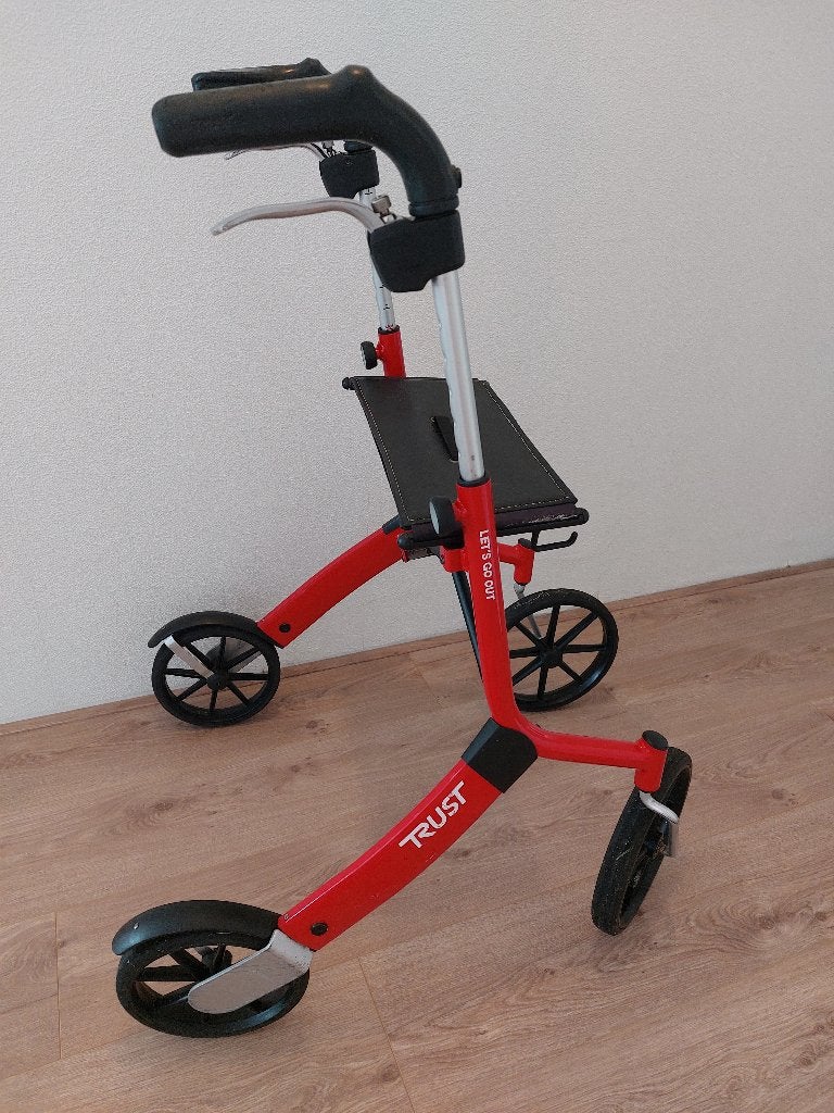 Rollator Trust rood, Diversen, Ophalen of Verzenden, Lichtgewicht, Gebruikt