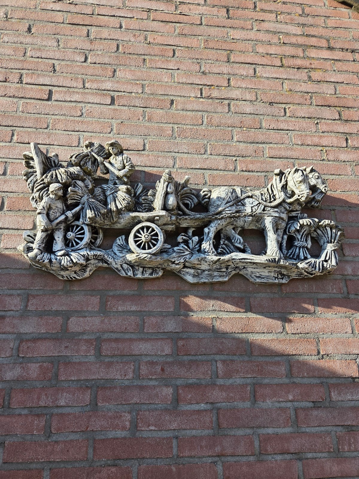 betonnen muur schilderij en 5 stuks bloembakken, Ophalen